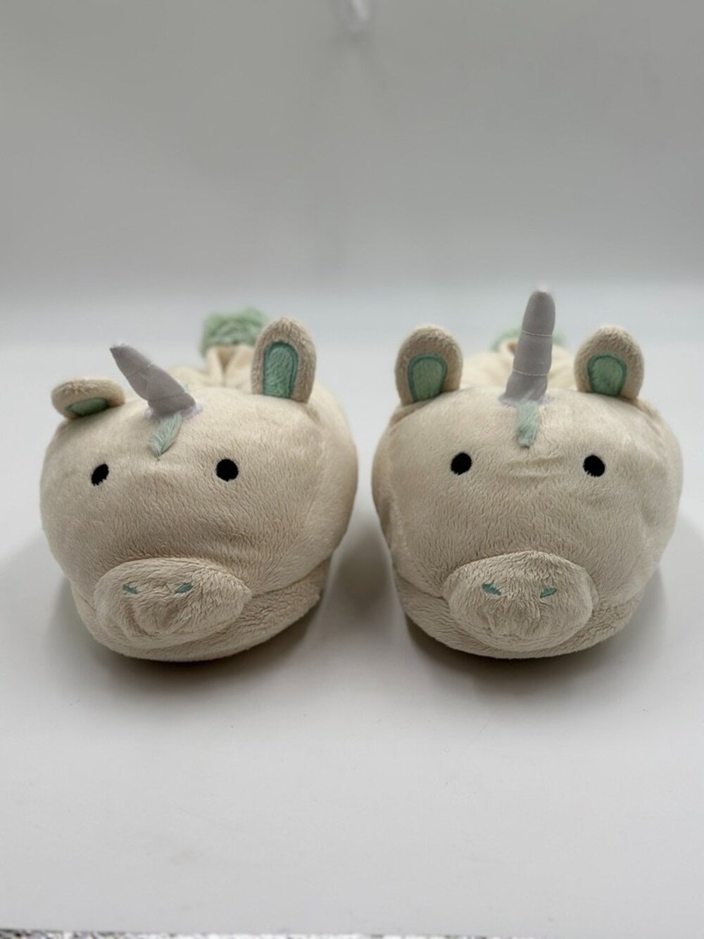 Forever 21 Unicorn Plush Slippers Rainbow Gold Horn White Size Medium